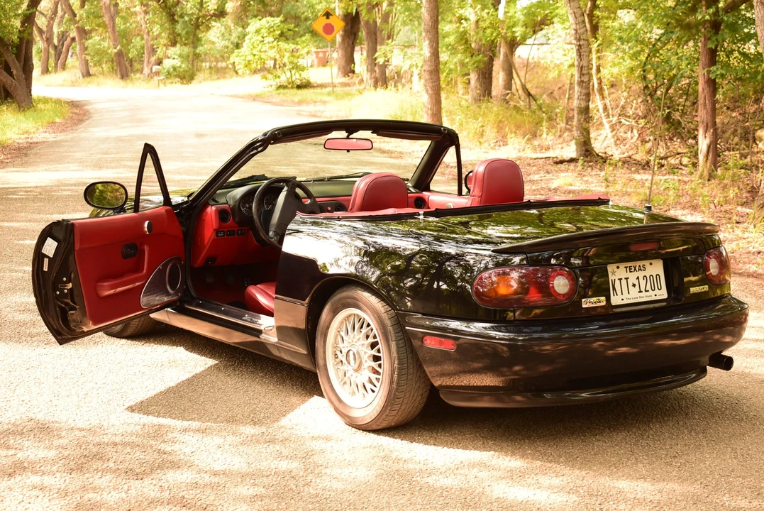 1993 Mazda NA MX-5 Miata - Image 21 of 31
