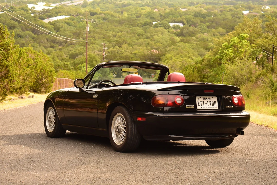 1993 Mazda NA MX-5 Miata - Image 15 of 31