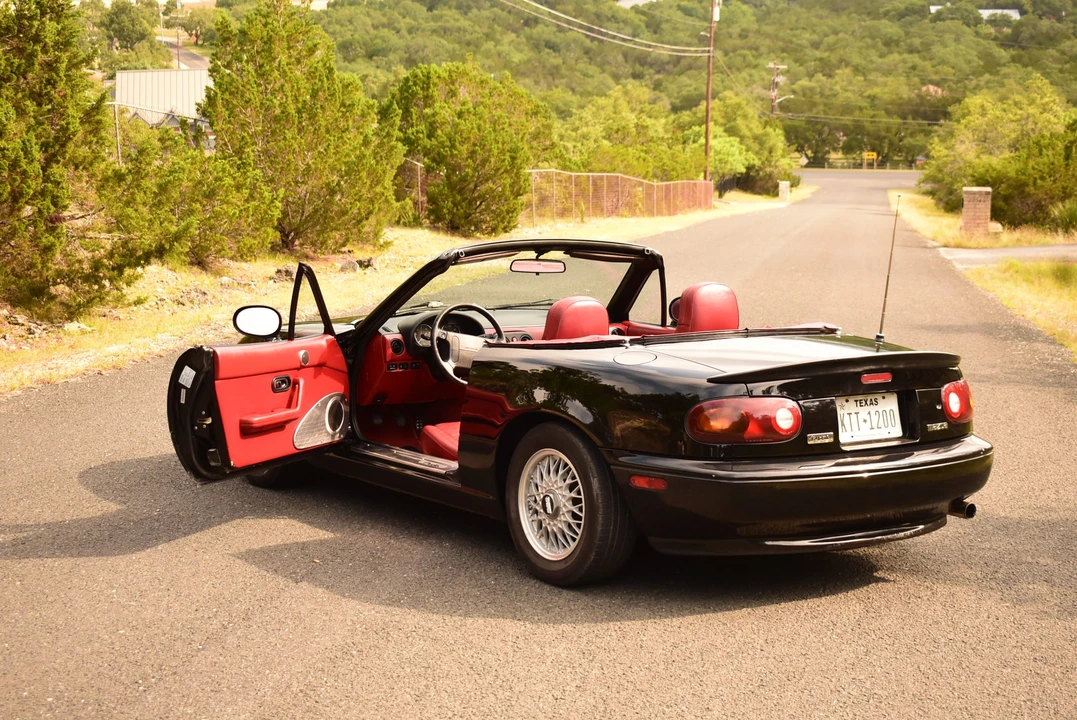 1993 Mazda NA MX-5 Miata - Image 20 of 31