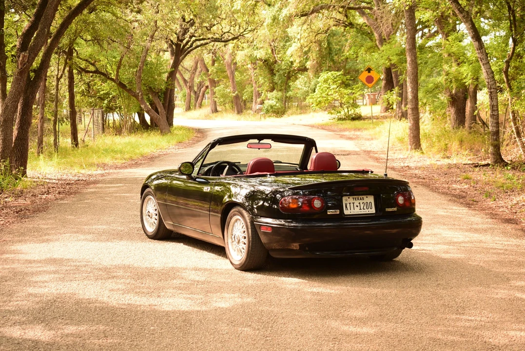 1993 Mazda NA MX-5 Miata - Image 13 of 31