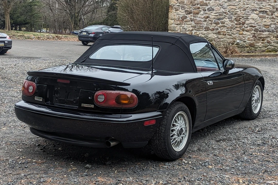 1993 Mazda NA MX-5 Miata - Image 4 of 31