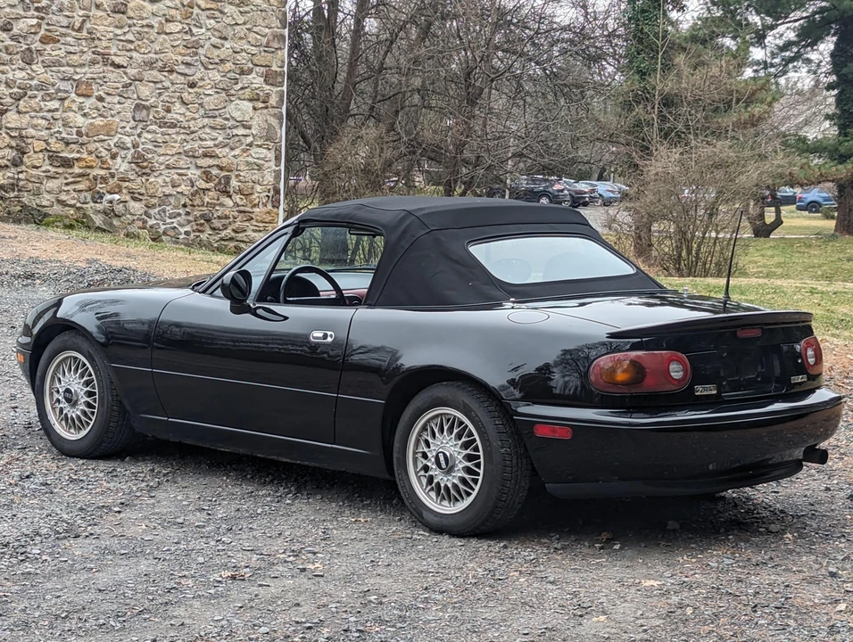 1993 Mazda NA MX-5 Miata - Image 9 of 31