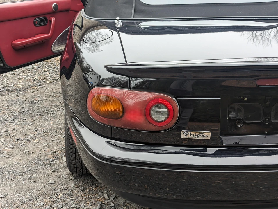 1993 Mazda NA MX-5 Miata - Image 19 of 31