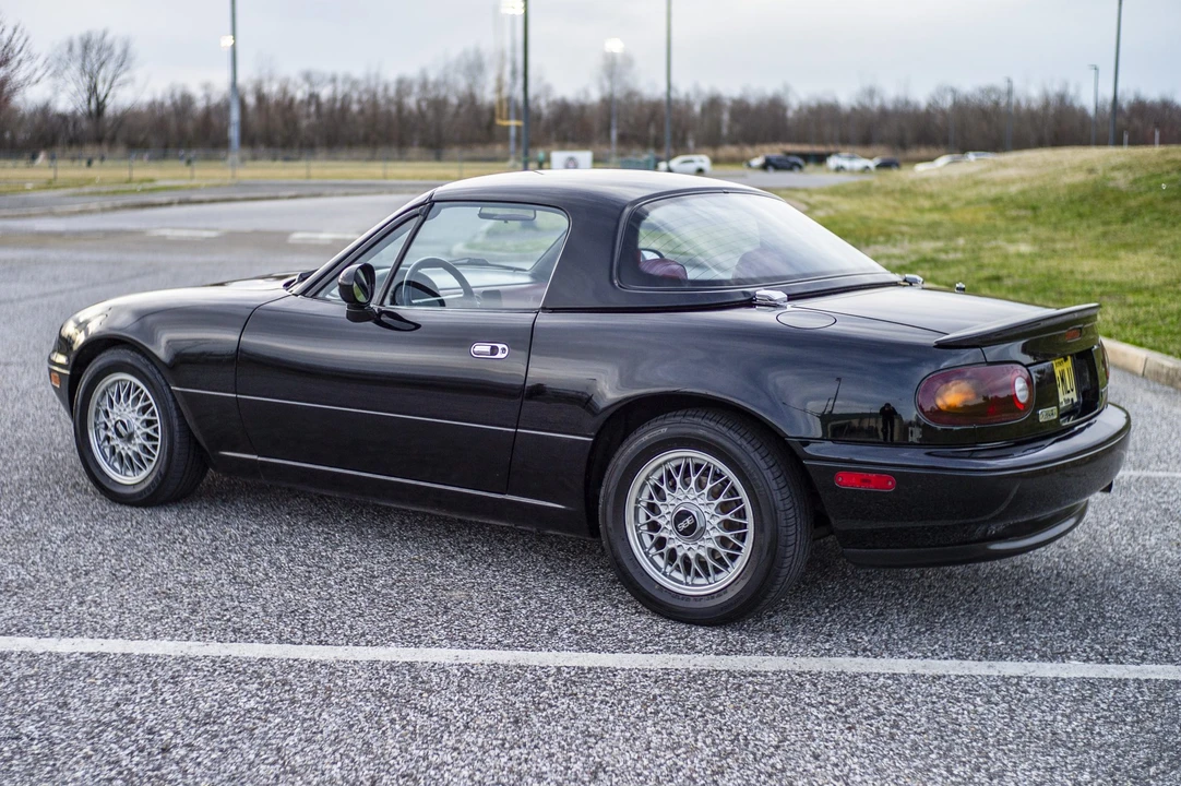 1993 Mazda NA MX-5 Miata - Image 14 of 31