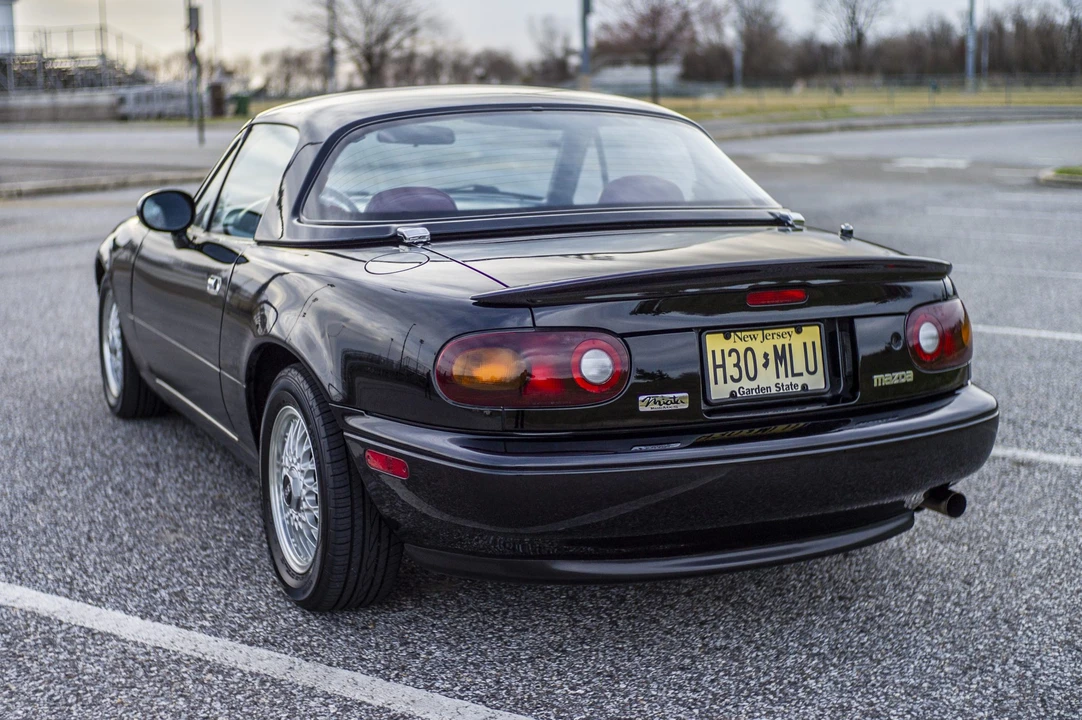 1993 Mazda NA MX-5 Miata - Image 15 of 31