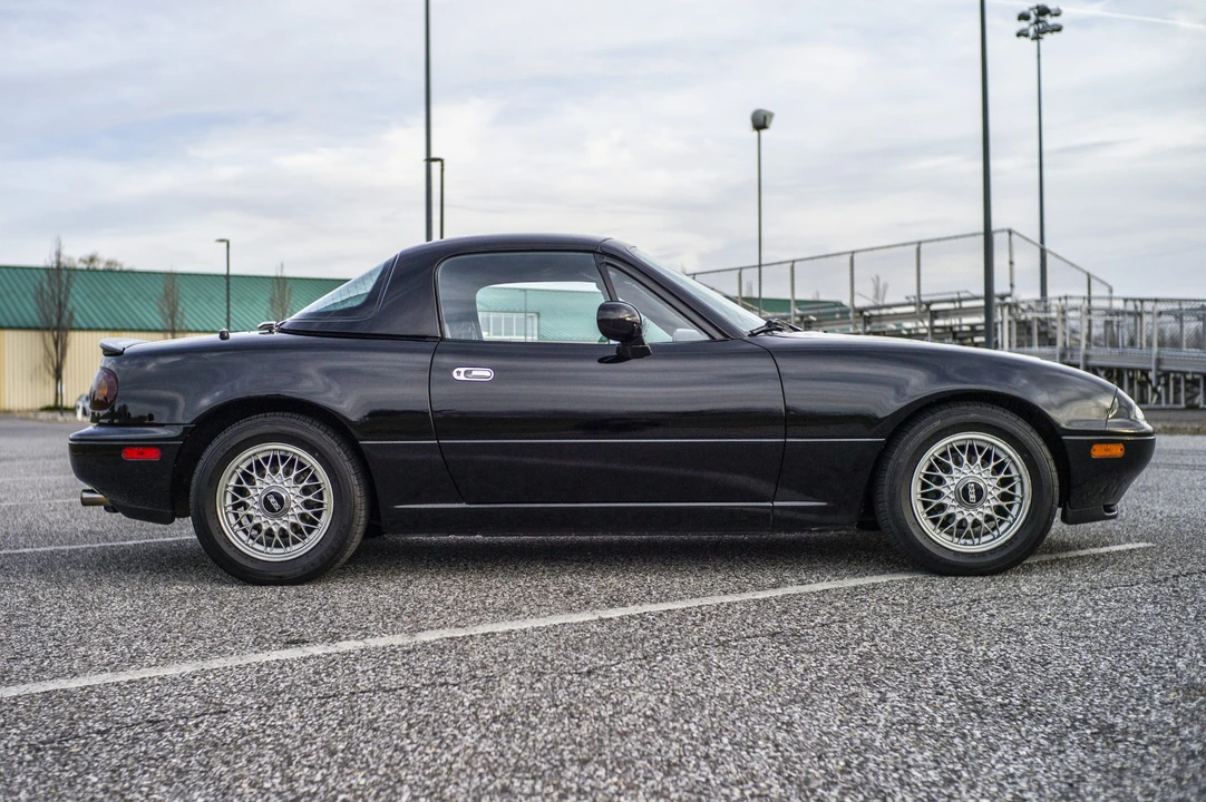 1993 Mazda NA MX-5 Miata - Image 19 of 31