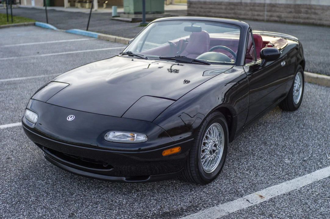 1993 Mazda NA MX-5 Miata - Image 8 of 31