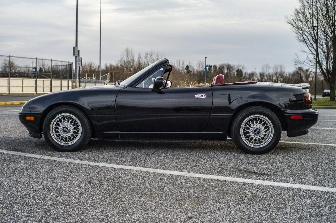 1993 Mazda NA MX-5 Miata - Image 10 of 31