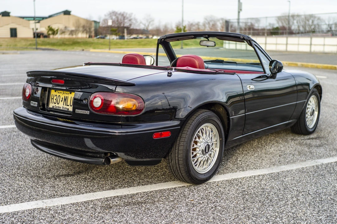 1993 Mazda NA MX-5 Miata - Image 3 of 31