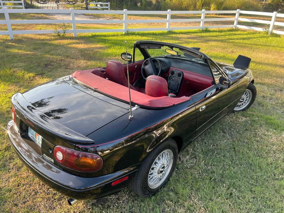 1993 Mazda NA MX-5 Miata - Image 9 of 31