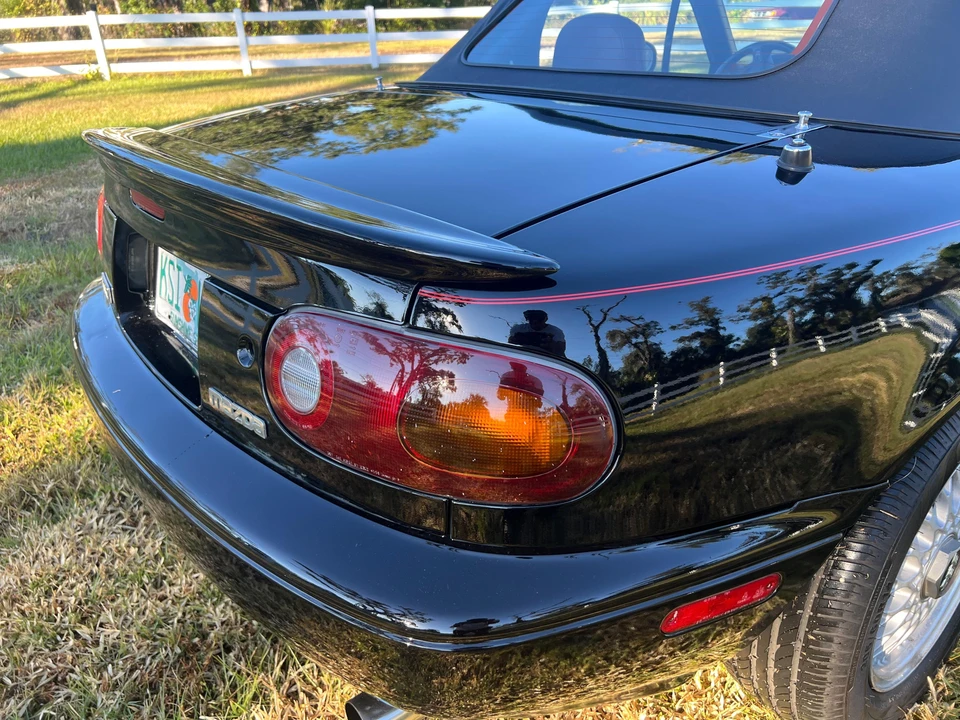 1993 Mazda NA MX-5 Miata - Image 17 of 31