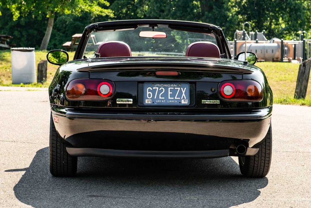 1993 Mazda NA MX-5 Miata - Image 5 of 31