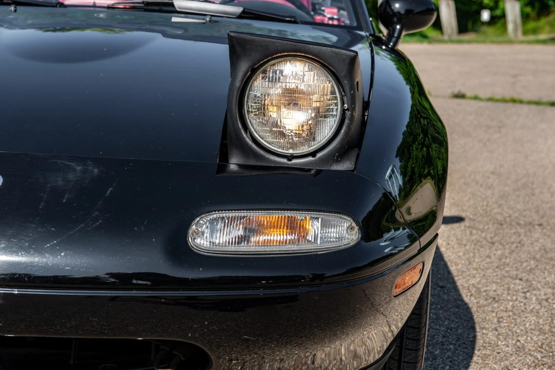 1993 Mazda NA MX-5 Miata - Image 25 of 31