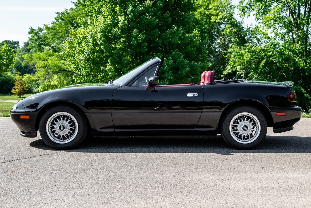 1993 Mazda NA MX-5 Miata - Image 7 of 31