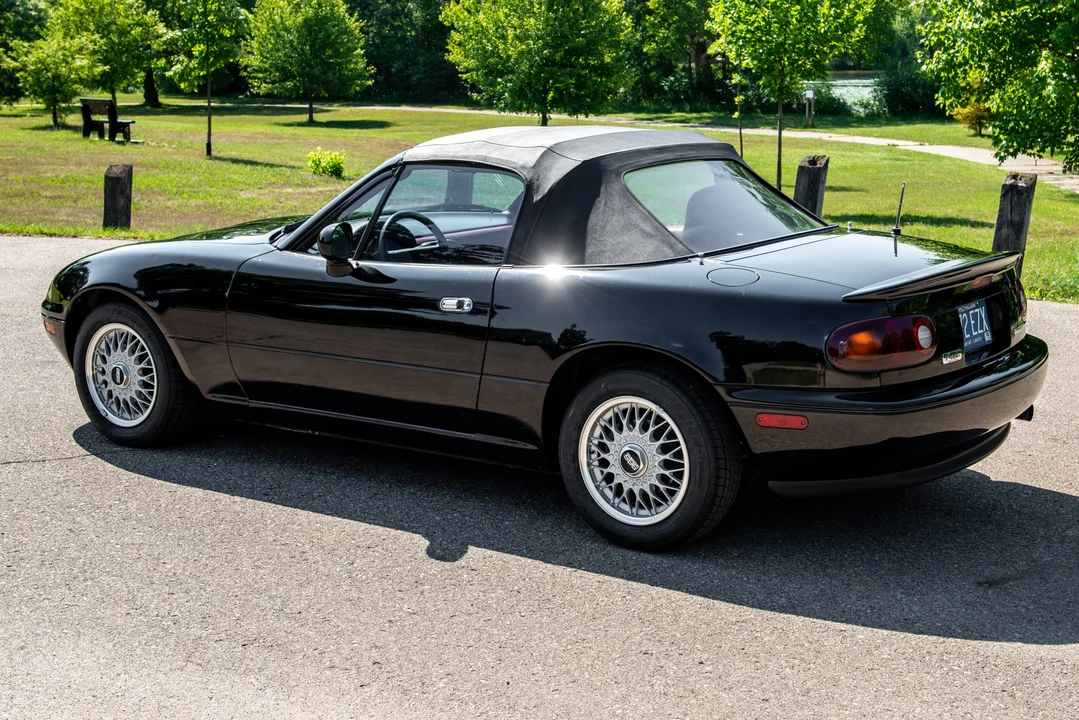 1993 Mazda NA MX-5 Miata - Image 13 of 31