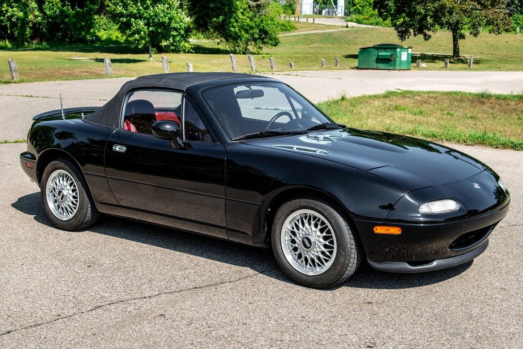 1993 Mazda NA MX-5 Miata - Image 9 of 31