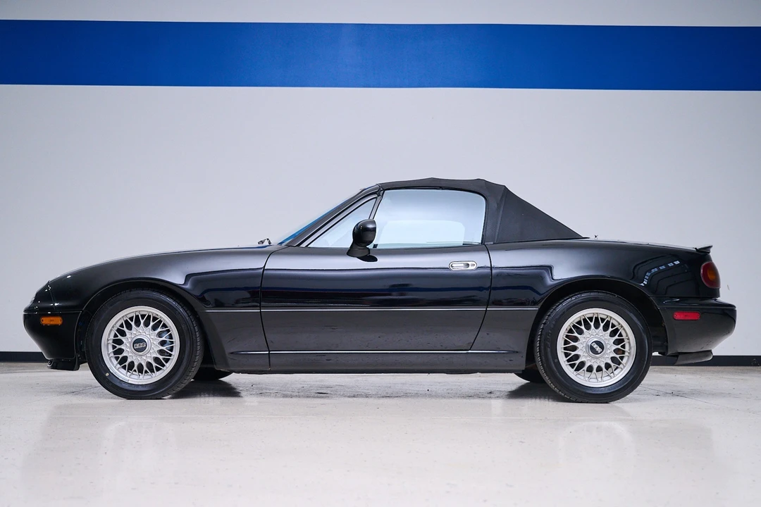 1993 Mazda NA MX-5 Miata - Image 16 of 31