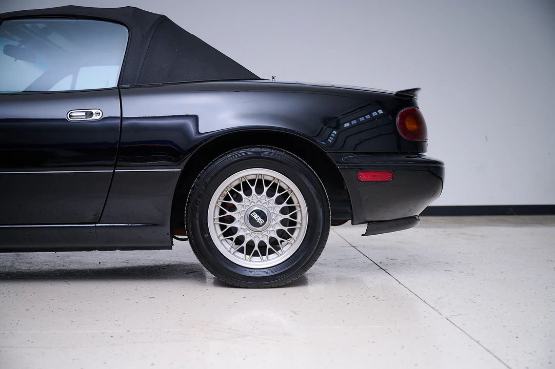 1993 Mazda NA MX-5 Miata - Image 26 of 31