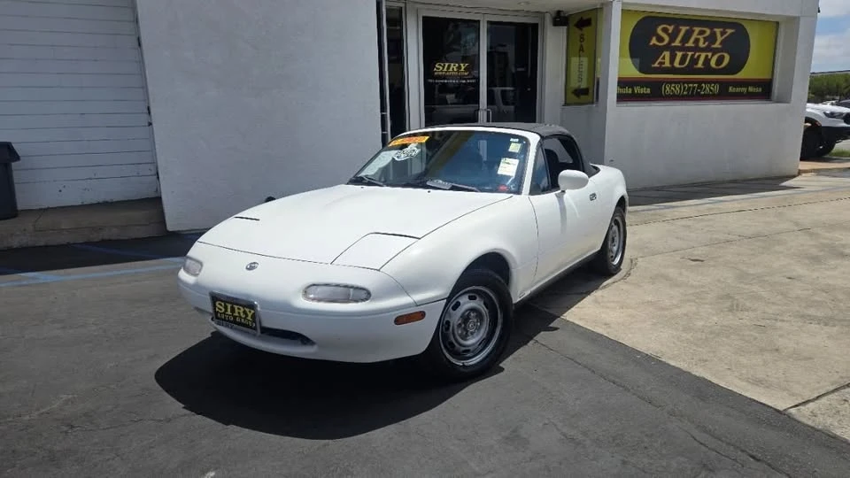 1993 Mazda NA MX-5 Miata - Image 2 of 20