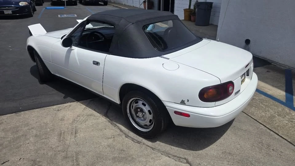 1993 Mazda NA MX-5 Miata - Image 7 of 20