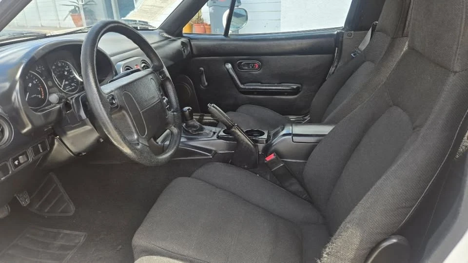 1993 Mazda NA MX-5 Miata - Image 20 of 20