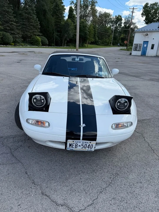 1993 Mazda NA MX-5 Miata - Image 2 of 7
