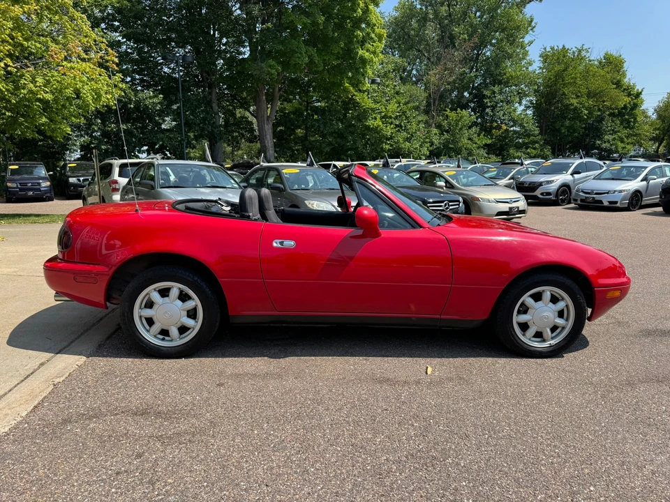 1993 Mazda NA MX-5 Miata - Image 9 of 25