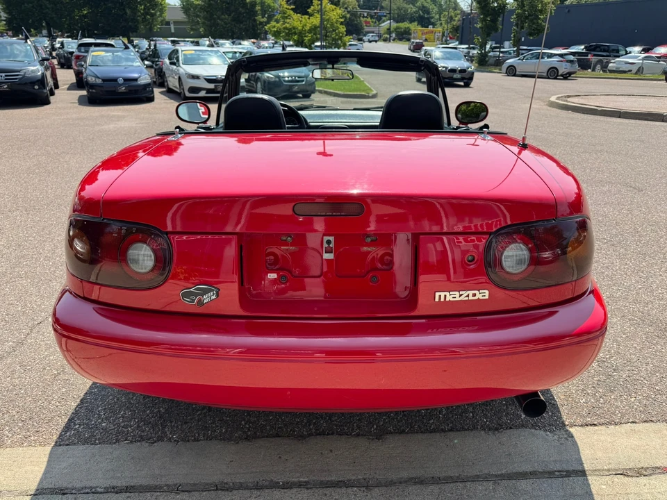 1993 Mazda NA MX-5 Miata - Image 7 of 25