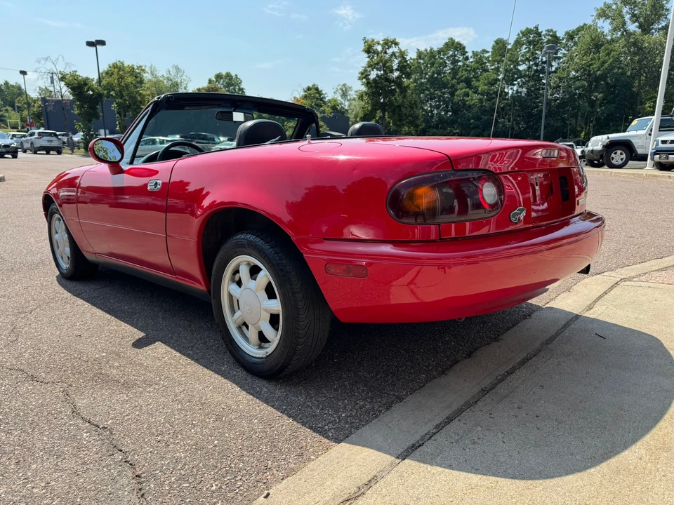 1993 Mazda NA MX-5 Miata - Image 6 of 25