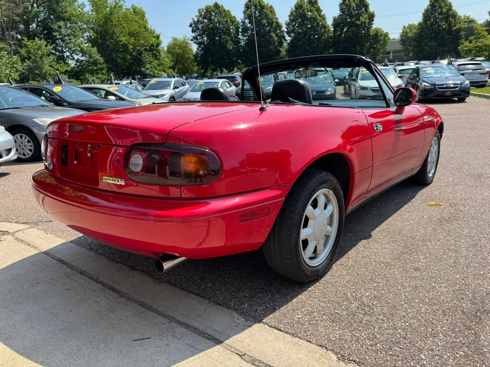 1993 Mazda NA MX-5 Miata - Image 8 of 25