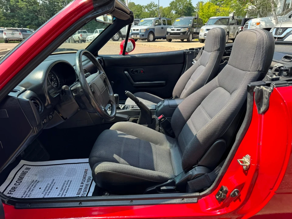 1993 Mazda NA MX-5 Miata - Image 10 of 25