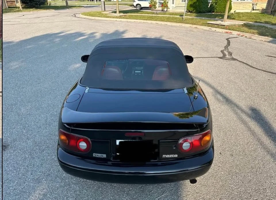 1993 Mazda NA MX-5 Miata - Image 11 of 12