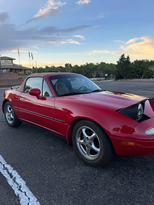 1993 Mazda NA MX-5 Miata - Image 6 of 11