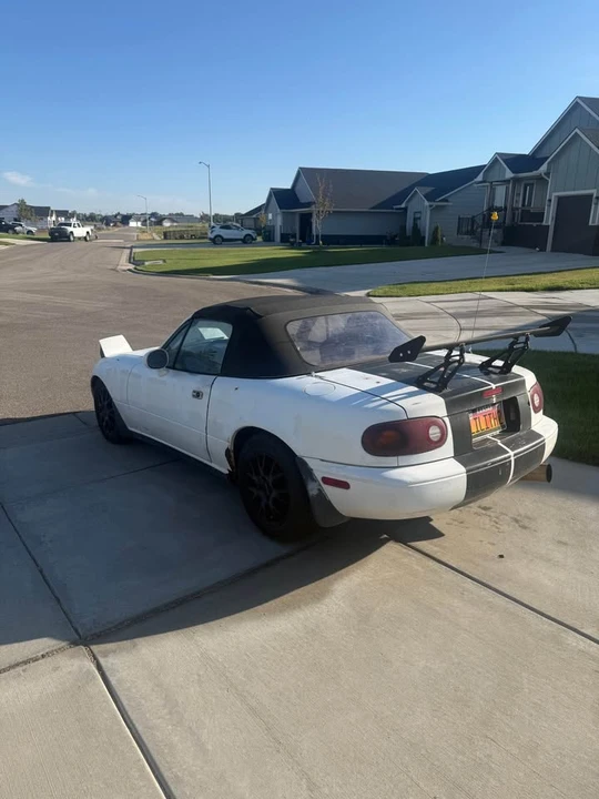1993 Mazda NA MX-5 Miata - Image 3 of 4