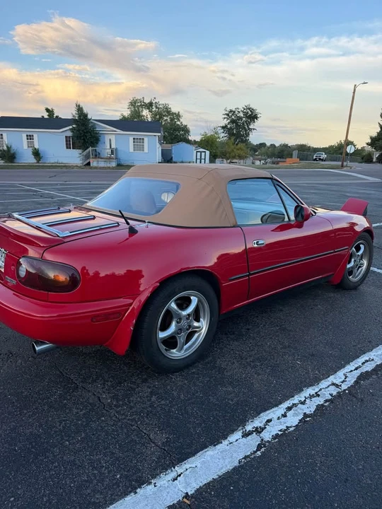 1993 Mazda NA MX-5 Miata - Image 5 of 11