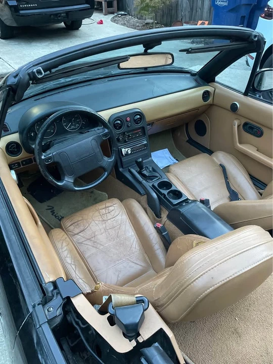 1993 Mazda NA MX-5 Miata - Image 6 of 7