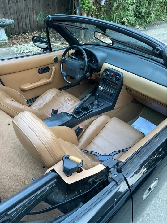 1993 Mazda NA MX-5 Miata - Image 5 of 7