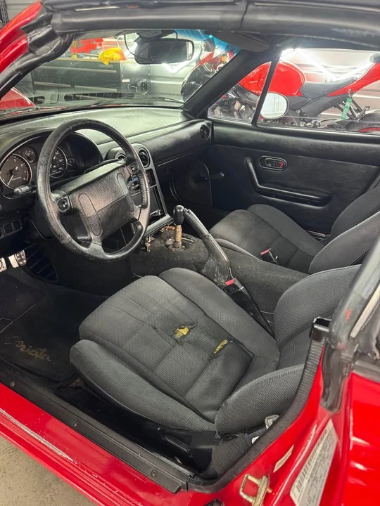 1993 Mazda NA MX-5 Miata - Image 9 of 14