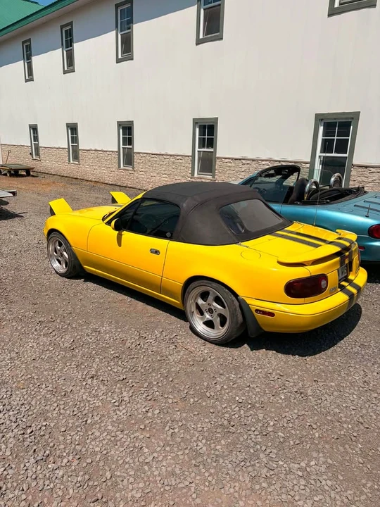 1993 Mazda NA MX-5 Miata - Image 2 of 16