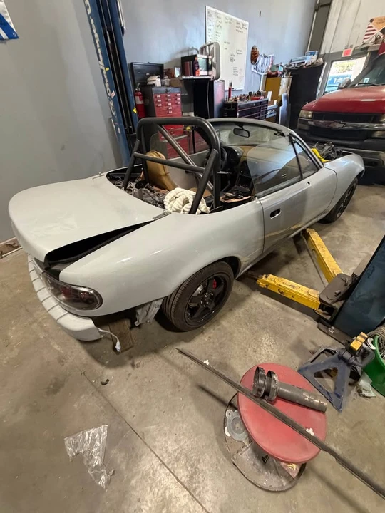 1993 Mazda NA MX-5 Miata - Image 2 of 16