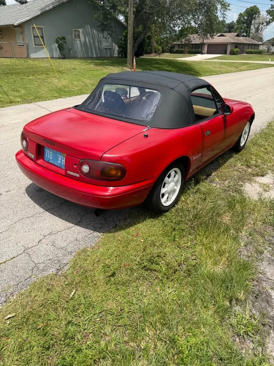 1993 Mazda NA MX-5 Miata - Image 4 of 12