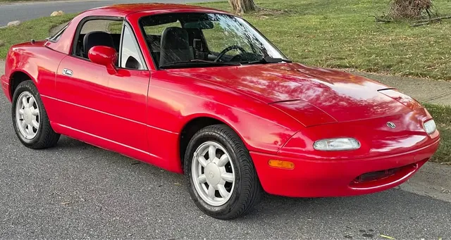 1993 Mazda MX-5 Sport Convertible 2D