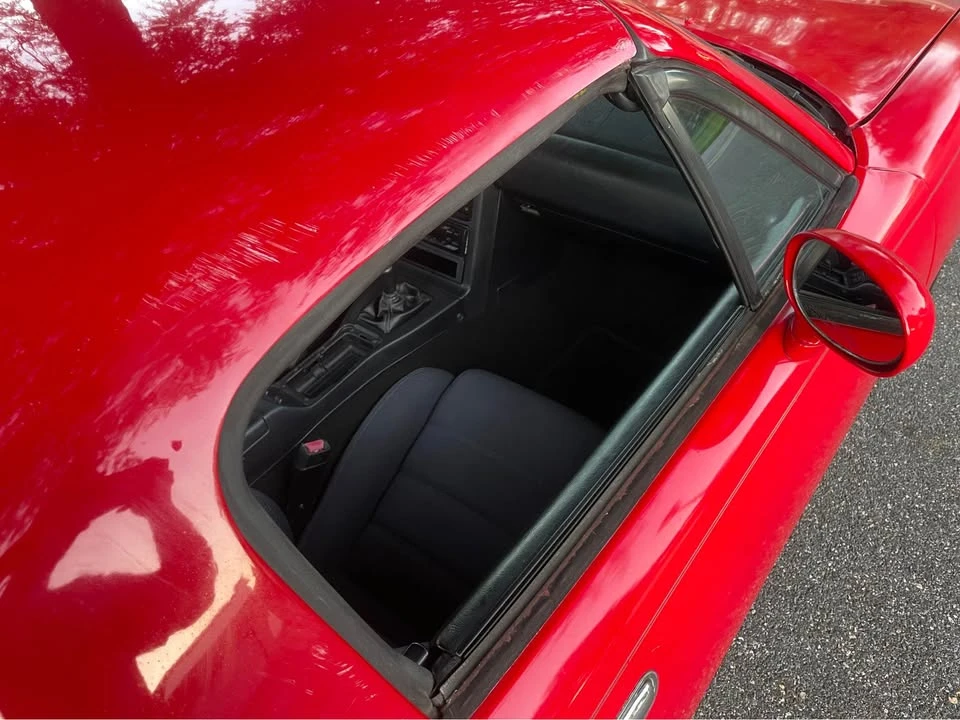 1993 Mazda NA MX-5 Miata - Image 12 of 15