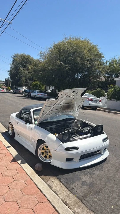 1993 Mazda NA MX-5 Miata - Image 5 of 10