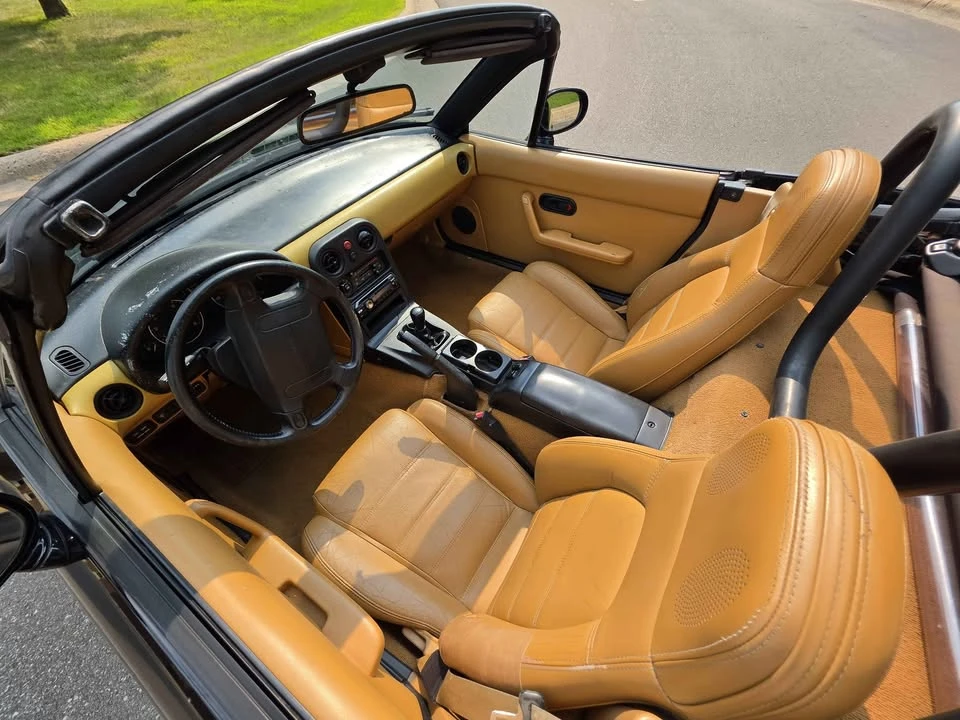 1993 Mazda NA MX-5 Miata - Image 13 of 20