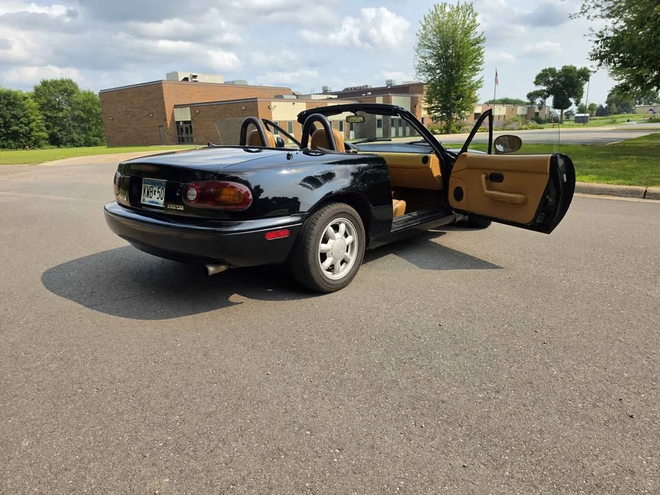 1993 Mazda NA MX-5 Miata - Image 9 of 20