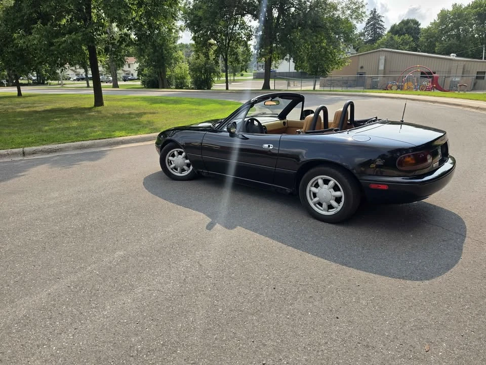 1993 Mazda NA MX-5 Miata - Image 18 of 20