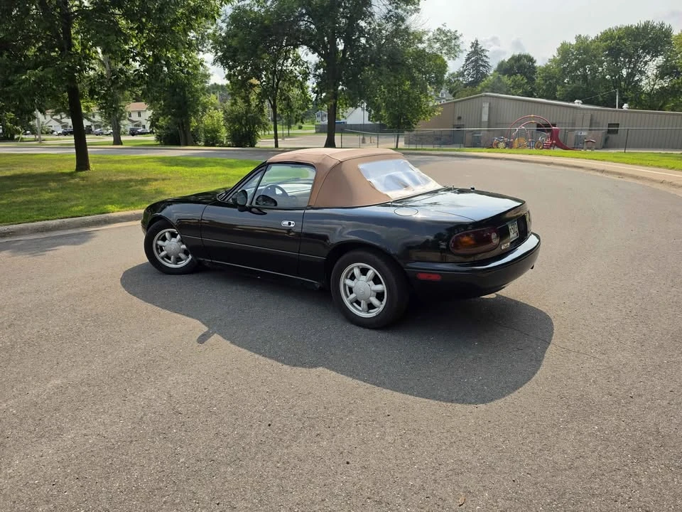 1993 Mazda NA MX-5 Miata - Image 5 of 20