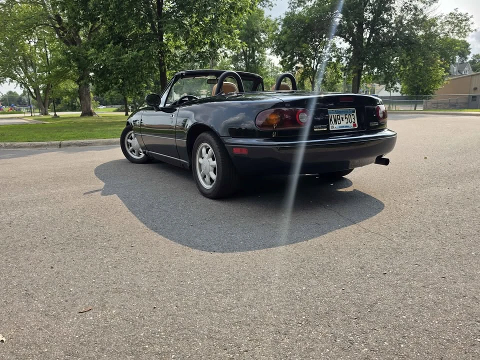 1993 Mazda NA MX-5 Miata - Image 19 of 20