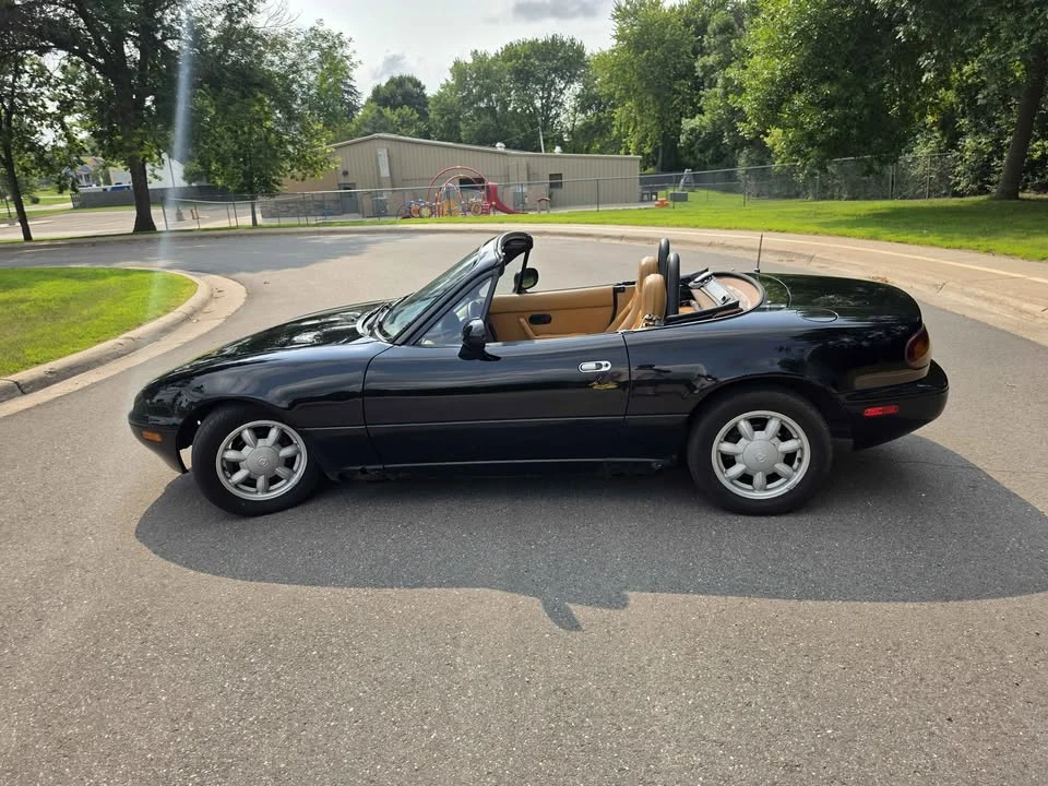 1993 Mazda NA MX-5 Miata - Image 17 of 20